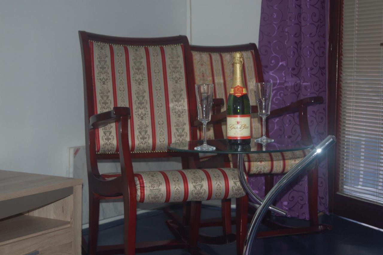 Apartmani Marios Nis Exterior foto