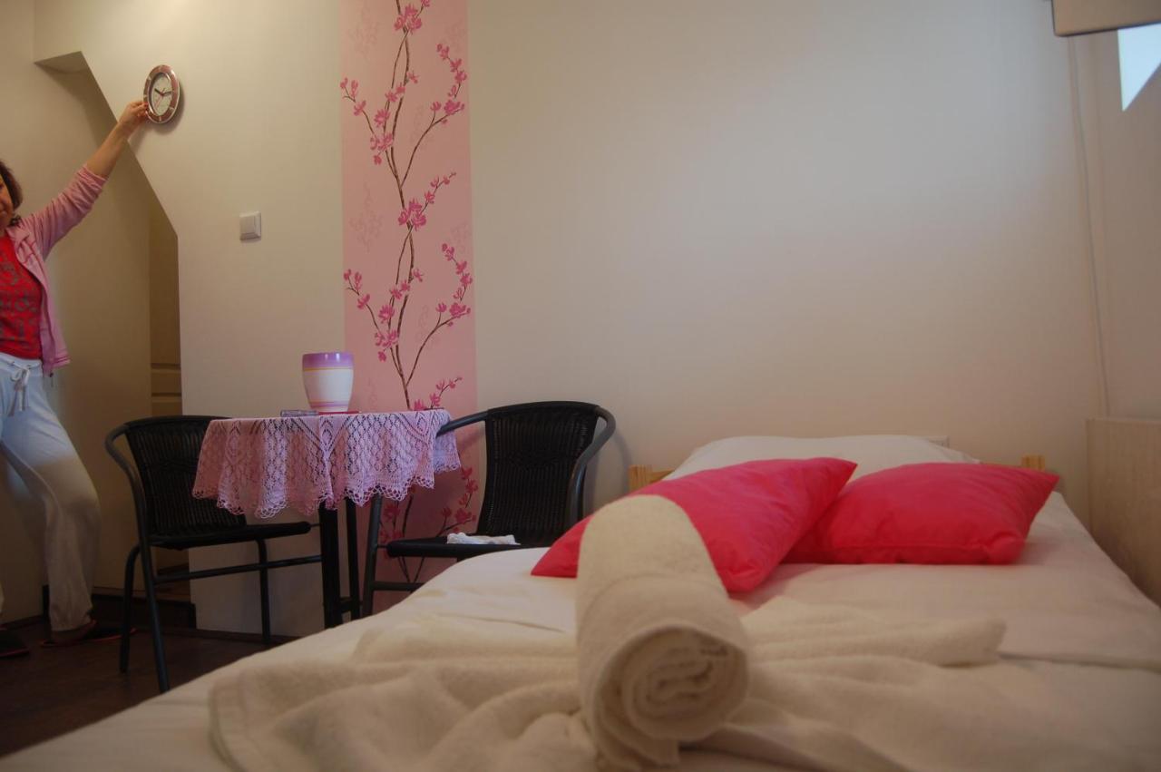 Apartmani Marios Nis Exterior foto
