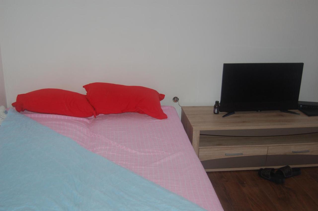 Apartmani Marios Nis Exterior foto