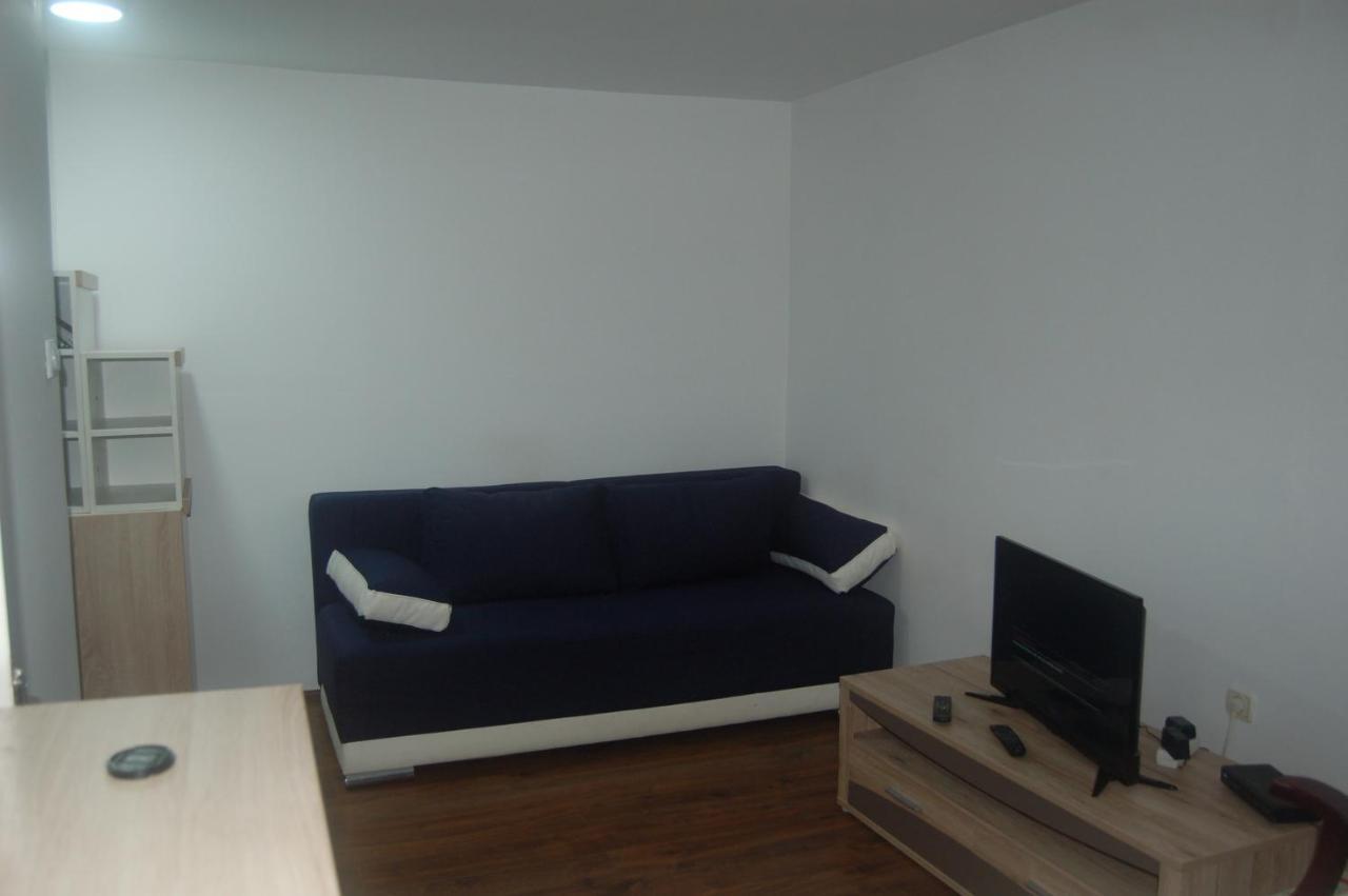 Apartmani Marios Nis Exterior foto